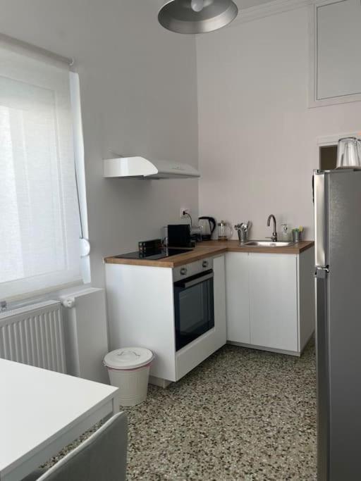 Cozy, Spacious, Newly Renovated Flat In Adamas Exteriér fotografie