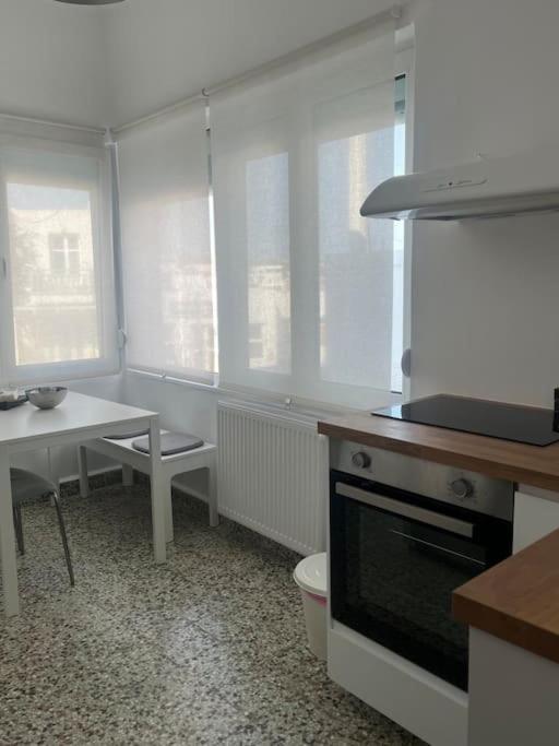Cozy, Spacious, Newly Renovated Flat In Adamas Exteriér fotografie
